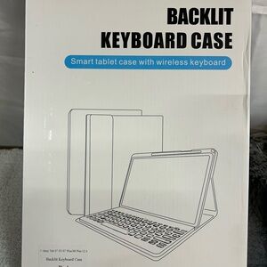 Galaxy Tab S7 FE/S7plus S8plus 12.4 Backlit Keyboard Case pink